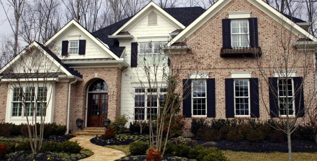 Should You Power Wash Your Home Before Selling It?